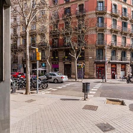 One Bedroom Apartment In Barcelona City Center Экстерьер фото